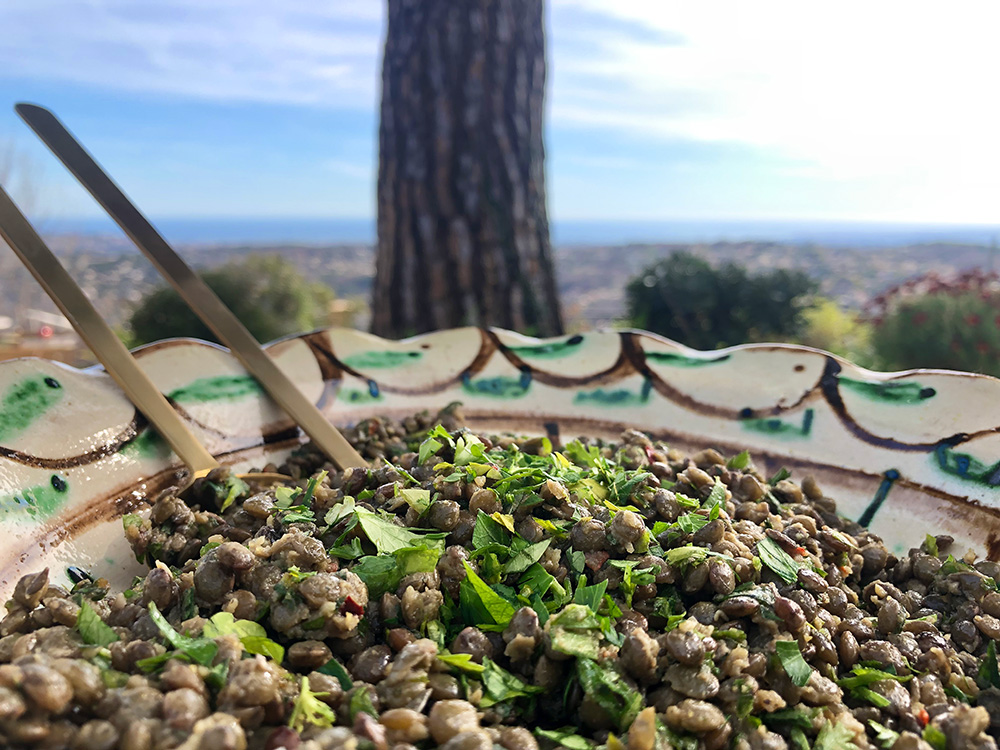 Libanesisk linsesalat med masse friske urter